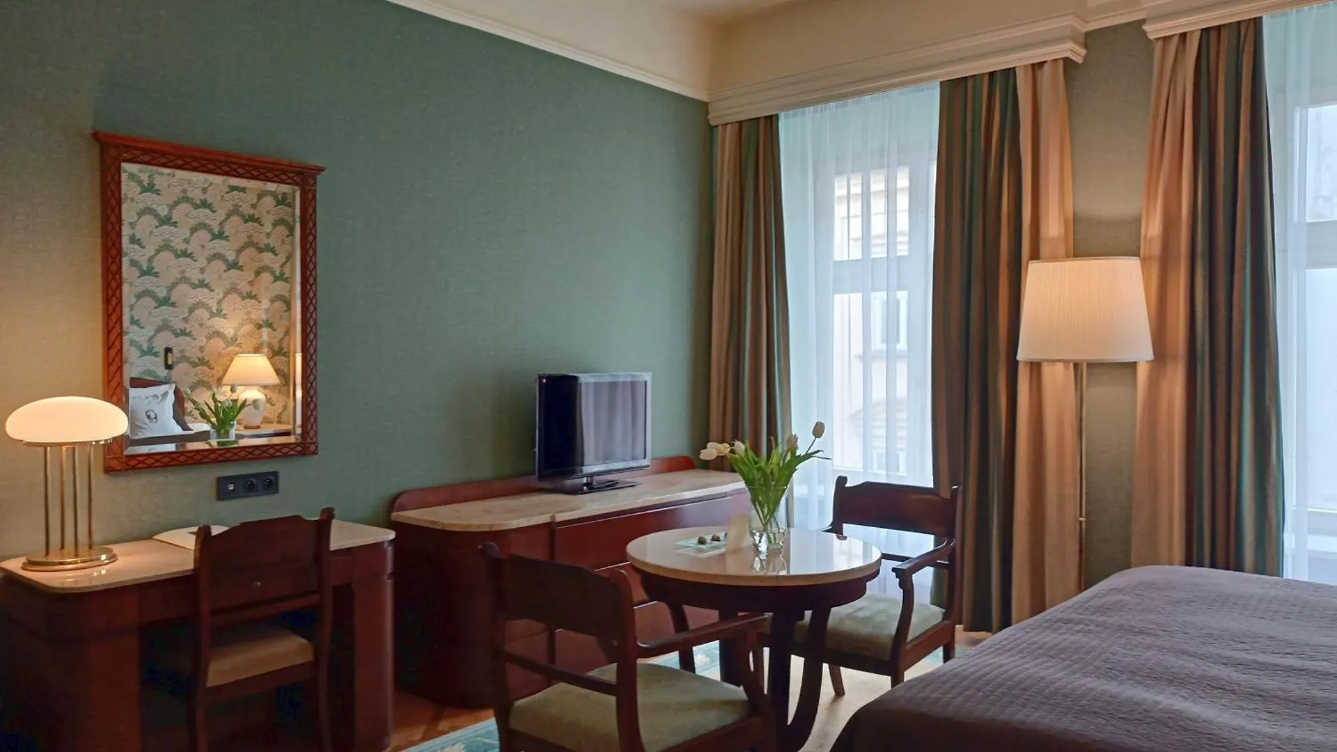 *****  Grand Hotel Krakow Poland